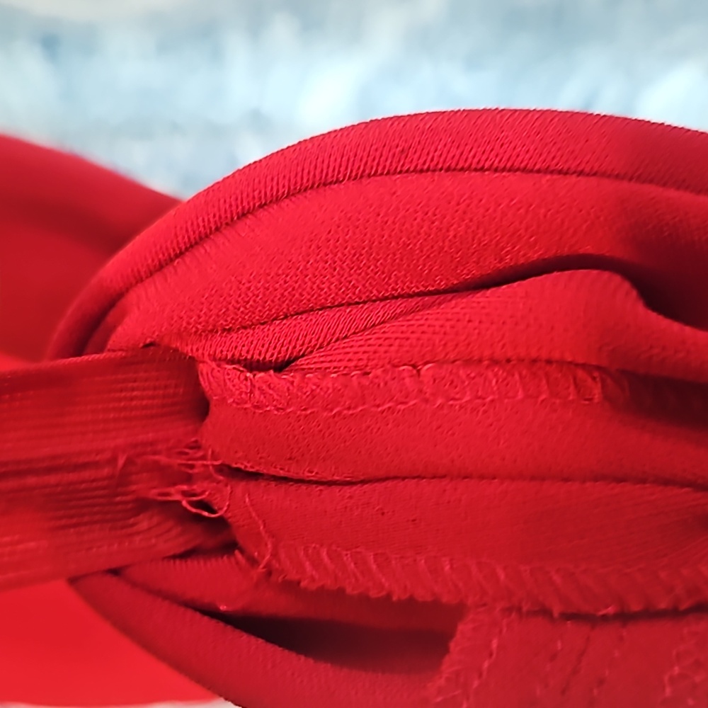 Red dress - Picture 6 of 7